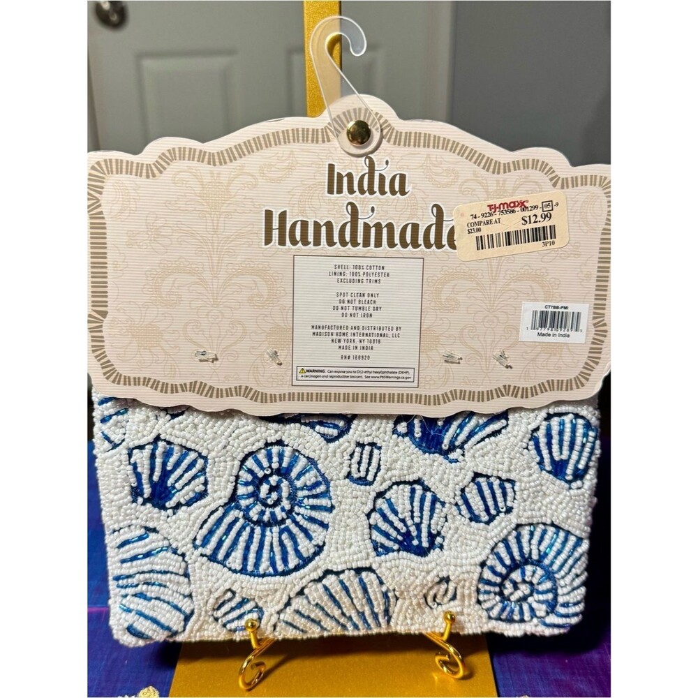 NWT India Handmade Blue White Beaded Seashell Zipper Pouch - Picture 2 of 3